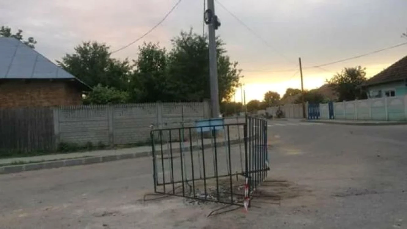 Stâlpul din mijlocul intersecţiei din Băileşti a fost mutat 