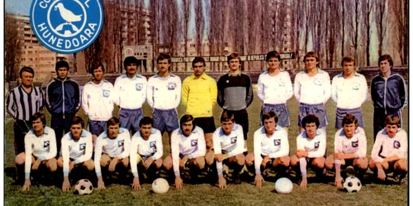 echipa de aur a corvinul hunedoara ilustrata din 1981