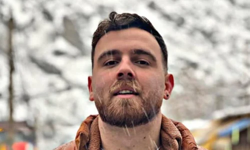 Erfan Soltani FOTO Facebook / Yaron Peer