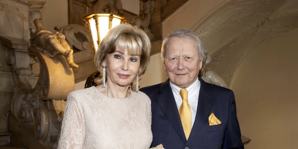 Wolfgang Porsche si sotia sa Claudia FOTO Profimedia jpg