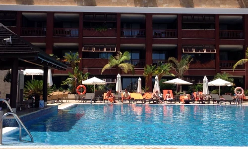 10531564 4466649881038 1309410178 o jpeg