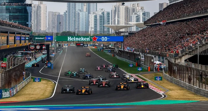 După cursele de la Shanghai, oficialii F1 vor lua o decizie. Foto Profimedia