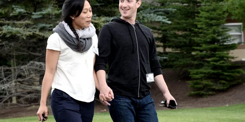 Mark Zuckerberg si sotia Priscilla Chan  Foto EPA EFE jpg