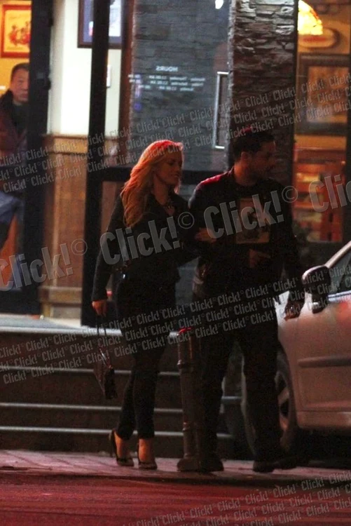 
    S-au despărţit  după 11 ani de iubire  