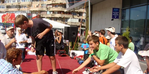 S-a dat startul la cea de-a VI ediţie a Concursului Naţional de Automodele şi Navomodele