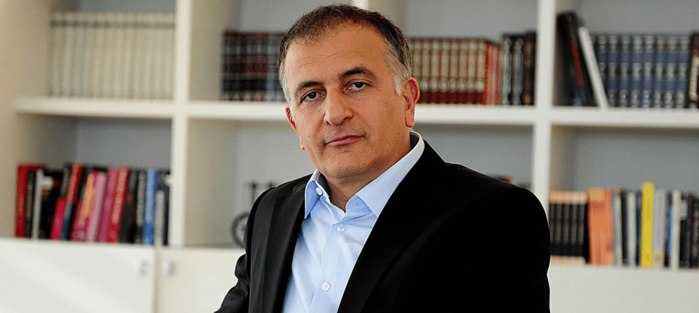 Povestea lui Ekrem Dumanli, primul jurnalist arestat în Turcia după puciul din 2015 | INTERVIU