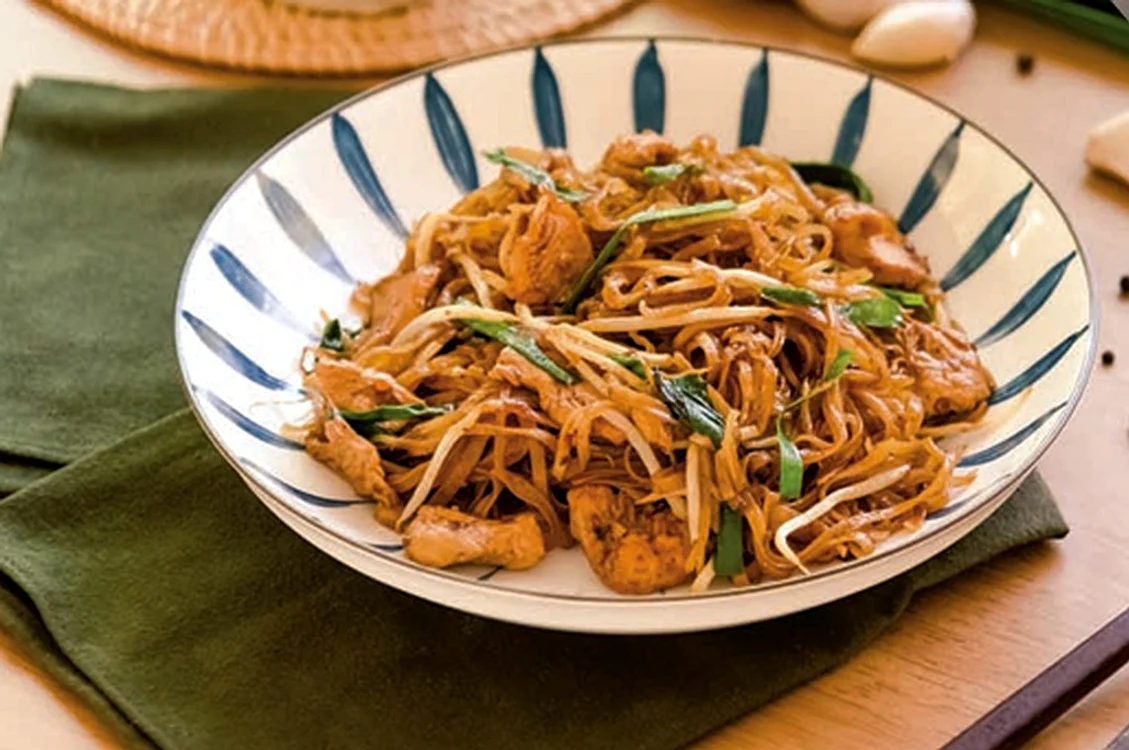 noodles cu pui jpg