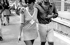foto schwarz weiß Adriano Celentano ehefrau Claudia Mori jpeg