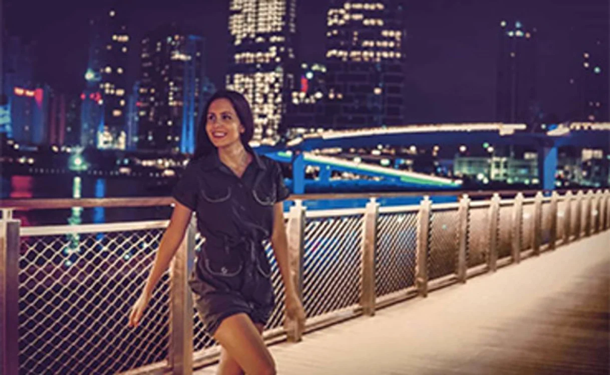 
    Valentina a filmat un videoclip în Dubai  