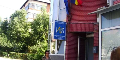 Vâlcenii au cele mai mici salarii din Oltenia