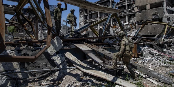 Mariupol 112 zile de război Ucraina -Rusia . FOTO EPA-EFE
