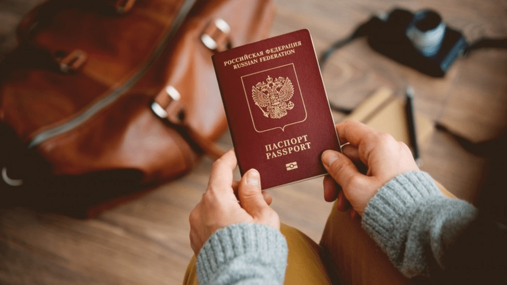 Oficialii ruși, interdicție aproape totală de a părăsi țara. Care este explicația