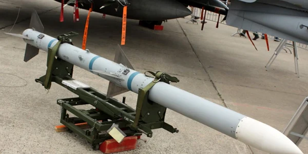 (Advanced Medium-Range Air-to-Air Missiles - AMRAAM