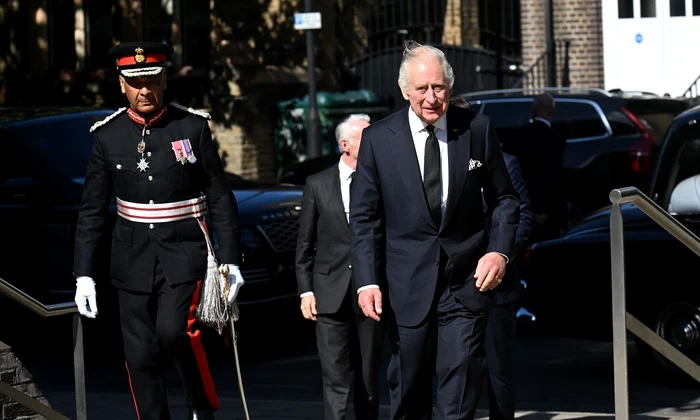 charles41 jpg