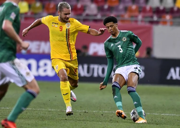 Pușcaș este obișnuit că lupte cu fundașii britaniciFOTO: Sportpictures.eu