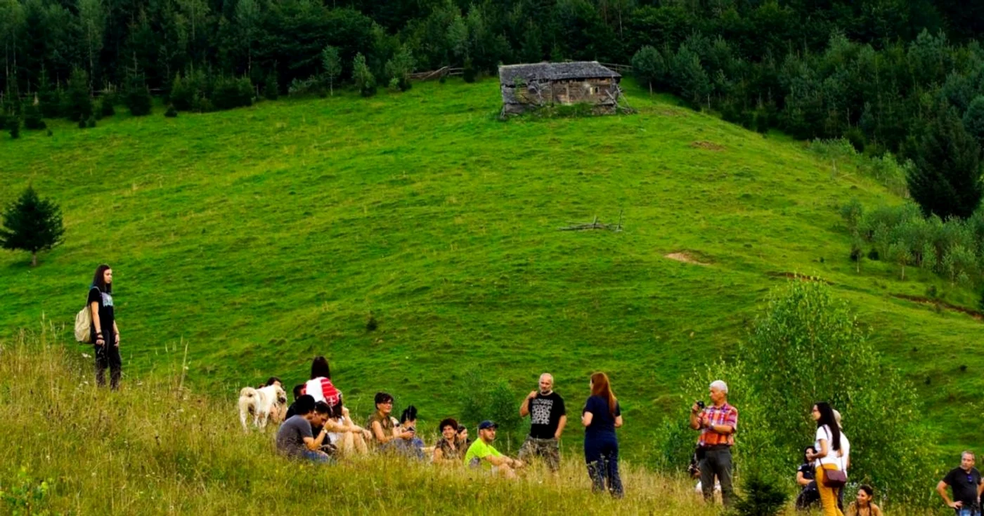 Ecoturismul în Făgăraş câştigă tot mai mulţi adepţi FOTO: George Soare