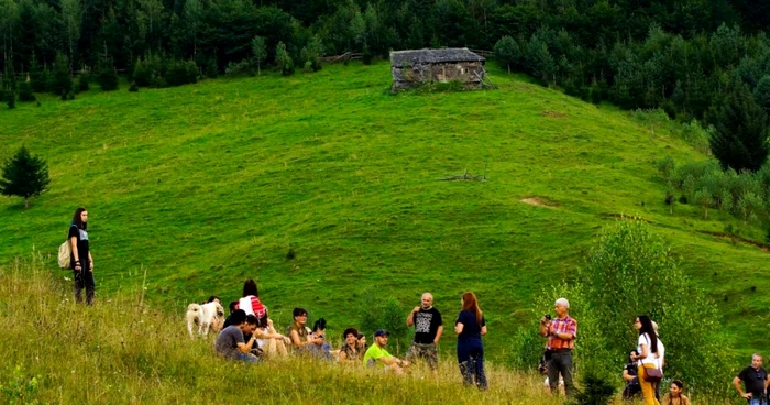 Ecoturismul în Făgăraş câştigă tot mai mulţi adepţi FOTO: George Soare