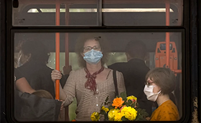 Masca este obligatorie în mijloacele de transport în comun