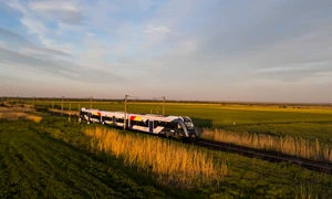 Leon LOFT Train by GRAMPET Group 2000x1125 jpg