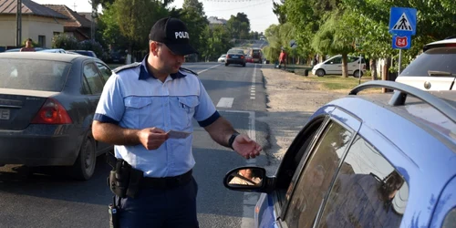 restrictii - controale poliţia