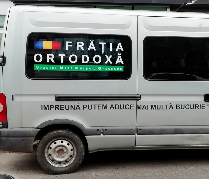 Cu ochii n 3,14 jpeg
