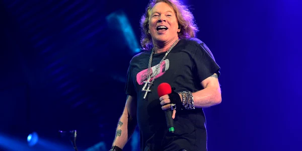 Axl Rose l a înlocuit pe Brian Johnson în ultimul turneu al celor de la AC/DC jpeg