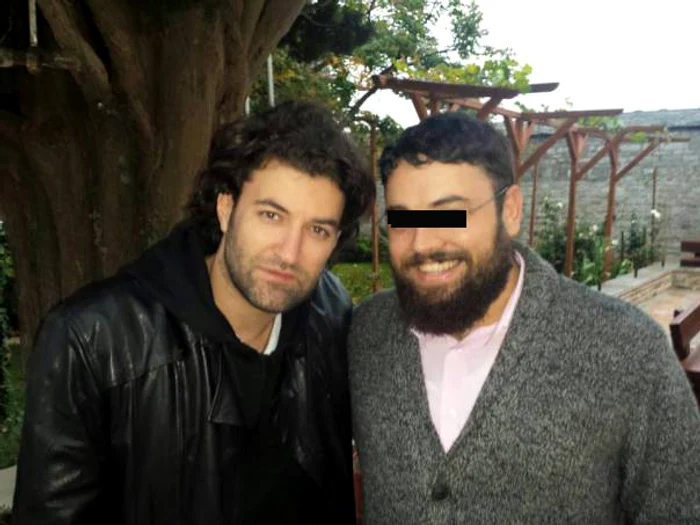 Smiley s-a fotografiat la Muntele Athos