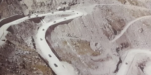Transfagarașanul în 1974 Foto Arhivele Nationale ale României jpg