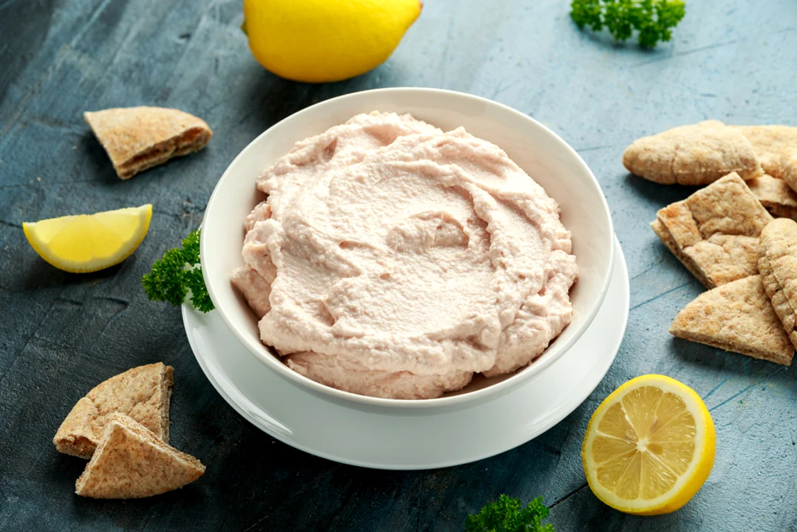 salata icre shutterstock 1701789490 jpg