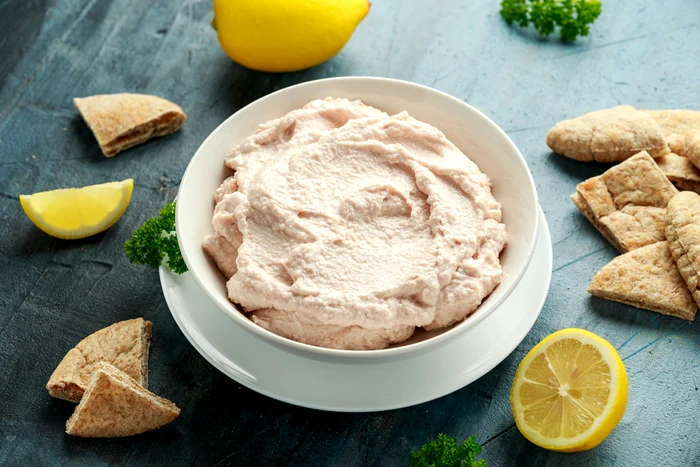 salata icre shutterstock 1701789490 jpg