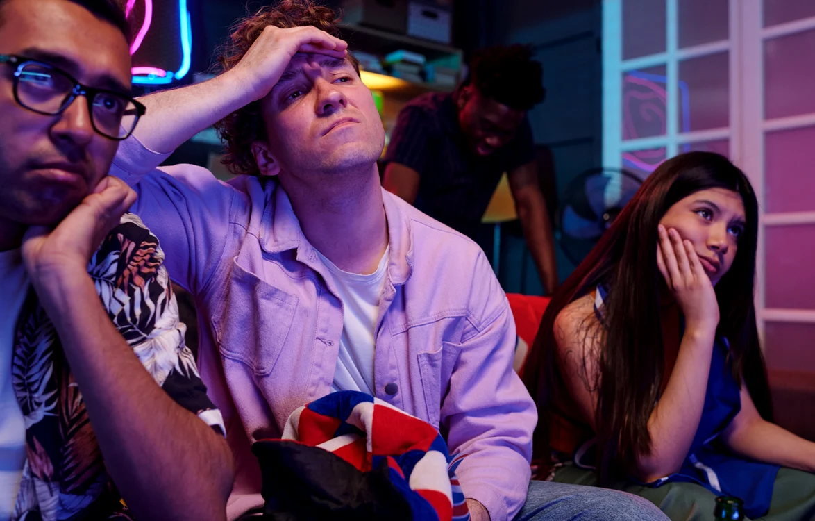 GenZ aleg să stea acasă în weekend-uri/sursă foto: shutterstock