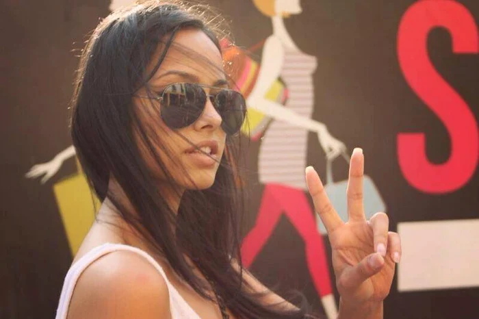 
    Tatuajul lui LarissFoto Click! de la Prima Tv  