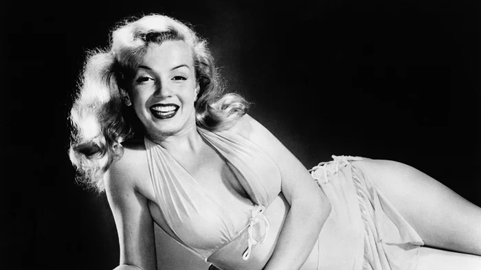 Marilyn Monroe şi-a găsit sfârşitul în anul 1962 în urma unei supradoze de barbiturice 