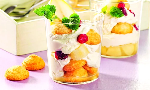 desert cu pere frisca si fursecuri jpeg
