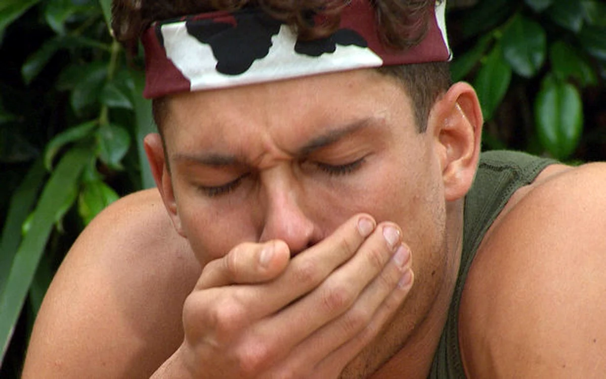 
    Actorul preferat al tânărului este Joey Essex  