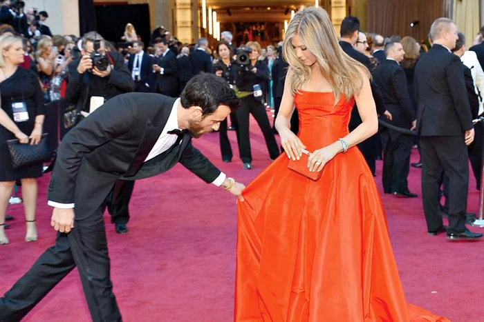 Anne Hathaway actriţă, 30 de ani – rochie Prada (fotografii: guliver/getty images / photoland/wenn / reuters)