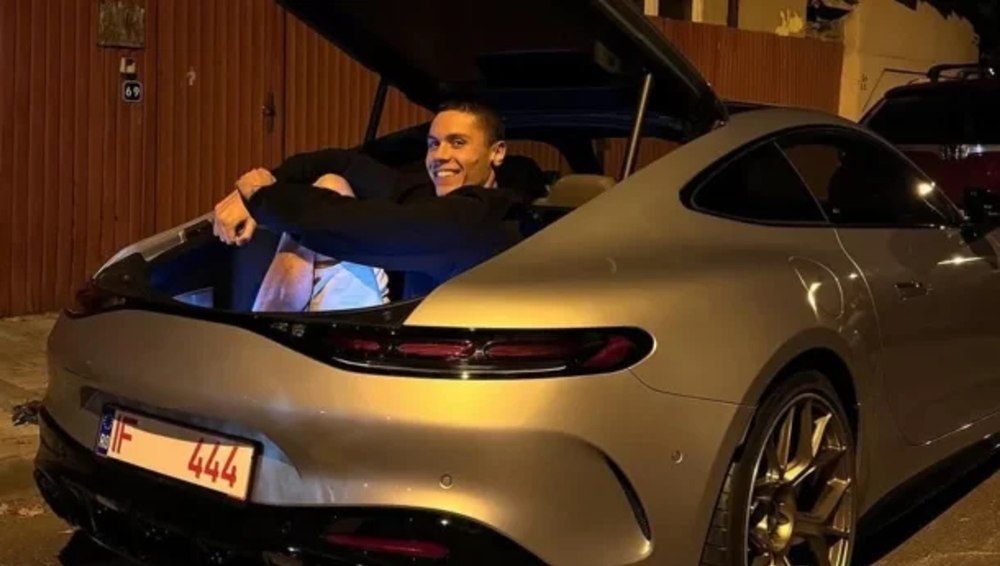 Scandalul dintre David Popovici şi vecinul violent, provocat de zgomotul bolidului sportivului. Cine lansează această ipoteză