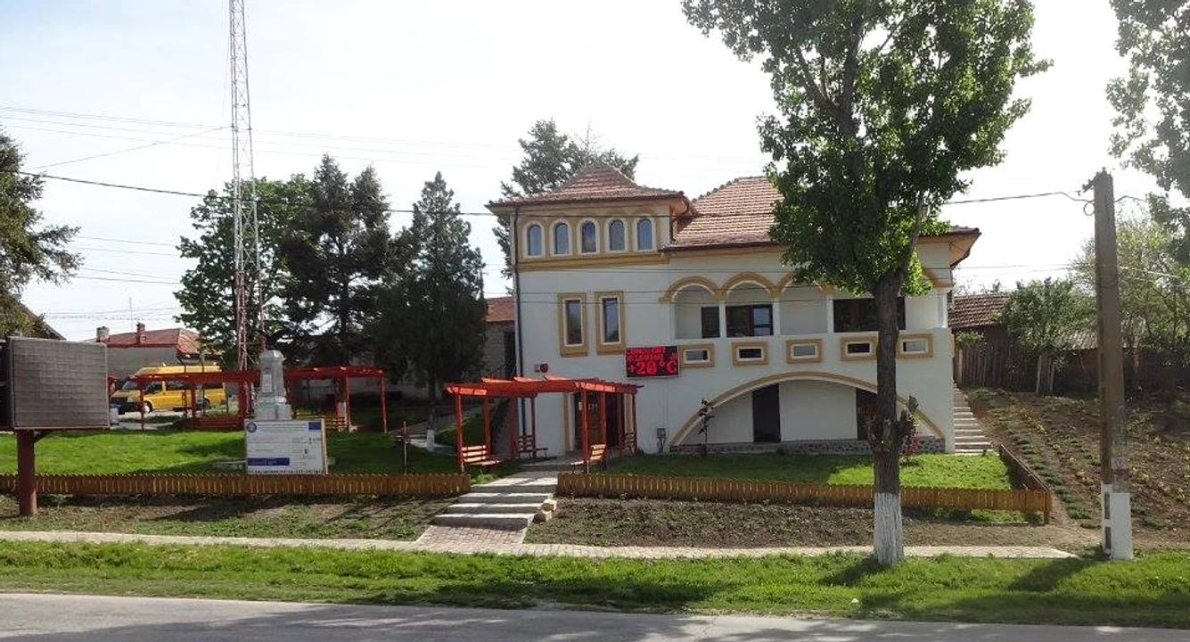 Centrul de Informare Turistică,  un proiect pentru care AFIR a cerut restituiri de sume FOTO: FB 