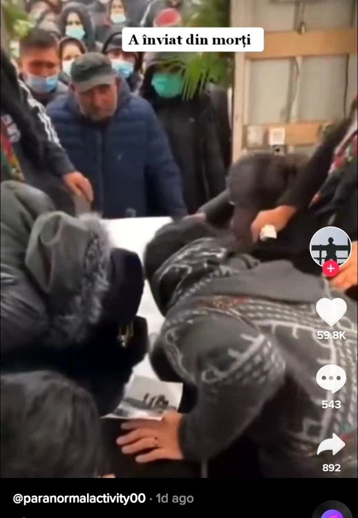 Martorii spun că s-ar fi auzit o bătaie în capacul coșciugului
