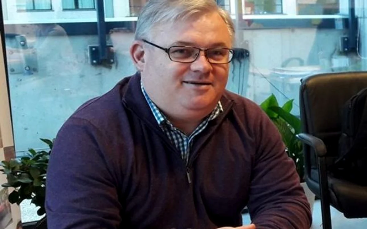 Ciprian Mihali explică ce înseamnă scrierea unei teze de doctorat. FOTO: Arhivă personală
