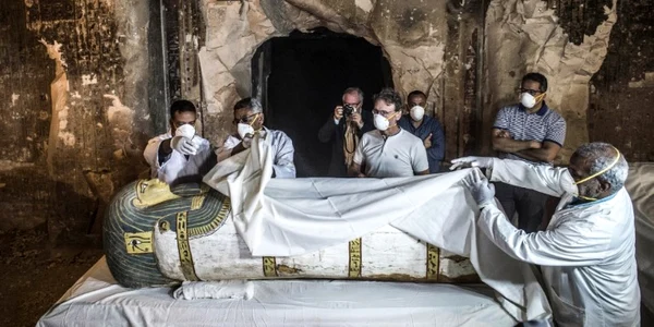 Mormant si sarcoface descoperite in Luxor FOTO AFP 
