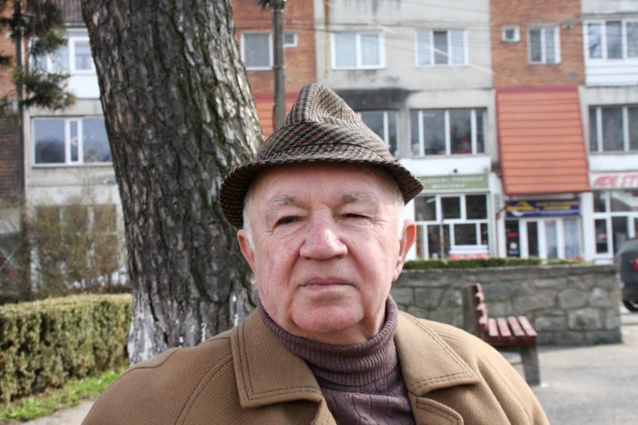 statui
