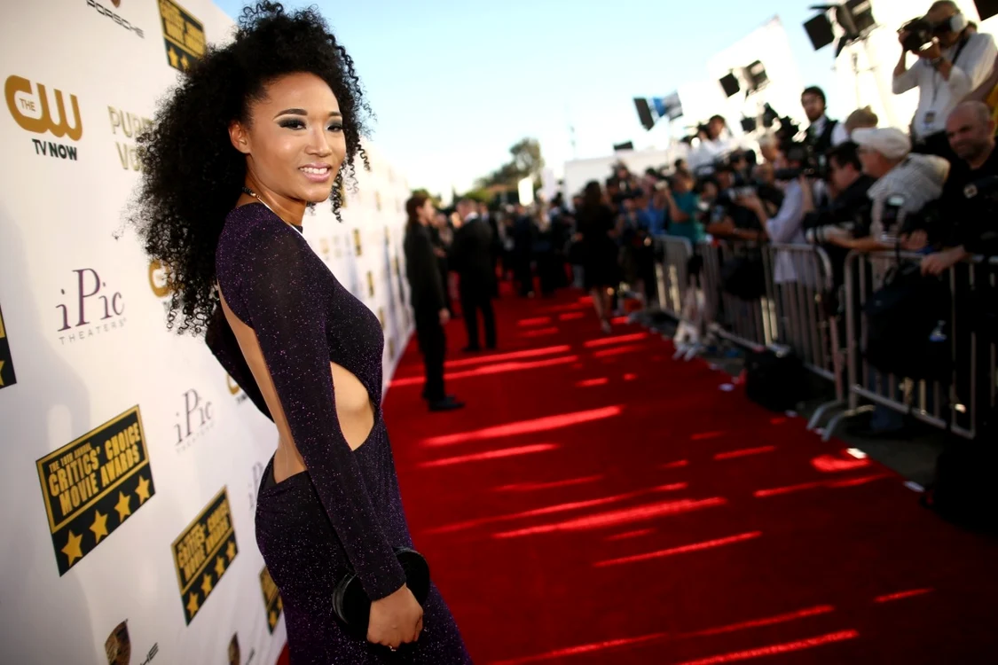 Atentă
să nu descrie relaţia lor ca fiind una romantică, Judith Hill spune că a avut o
legătură profundă cu legendarul Prince FOTO GettyImages/Guliver