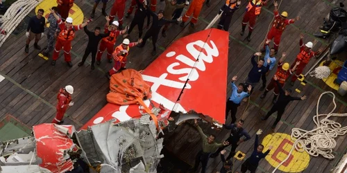 AirAsia bucata de avion FOTO AFP