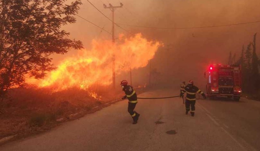 Pompierii români, lăudaţi de localnicii din Grecia: „Sunt ca nişte maşini“
