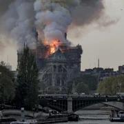 incendiu notre dame foto epa efe