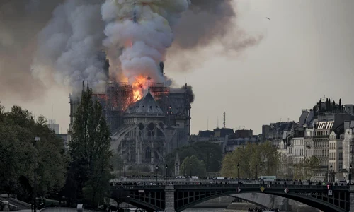 incendiu notre dame foto epa efe