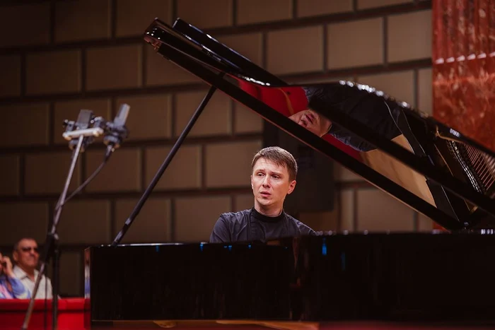 Pianistul Sergiu Tuhuțiu