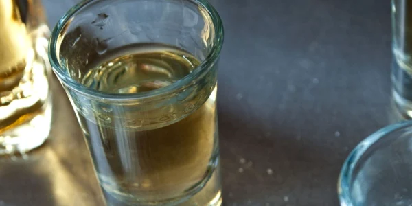 Alcool contrafacut FOTO Getty Images