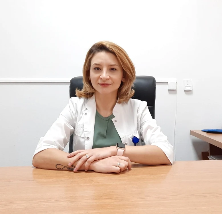Ştefania Manolescu are 33 de ani